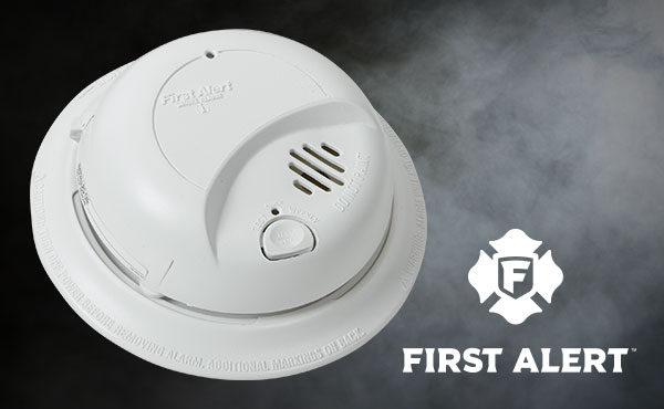 First Alert Ionization Sensor AC/DC Smoke Alarm First Alert Ionization Sensor AC/DC Smoke Alarm