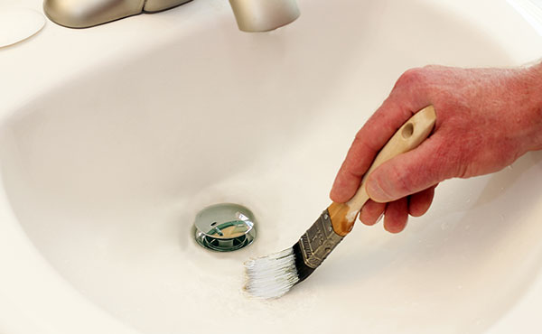 How to Paint a Ceramic Tub or Sink How to Paint a Ceramic Tub or Sink