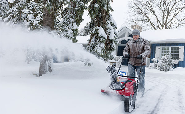 How to Maintain a Snowblower How to Maintain a Snowblower