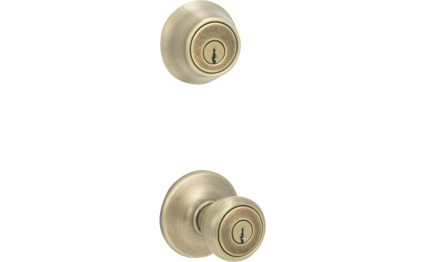 Kwikset Deadbolt and Door Knob Combo Kwikset Deadbolt and Door Knob Combo