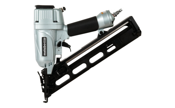 Metabo HPT 15-Gauge 2-1/2 In. Angled Finish Nailer Metabo HPT 15-Gauge 2-1/2 In. Angled Finish Nailer
